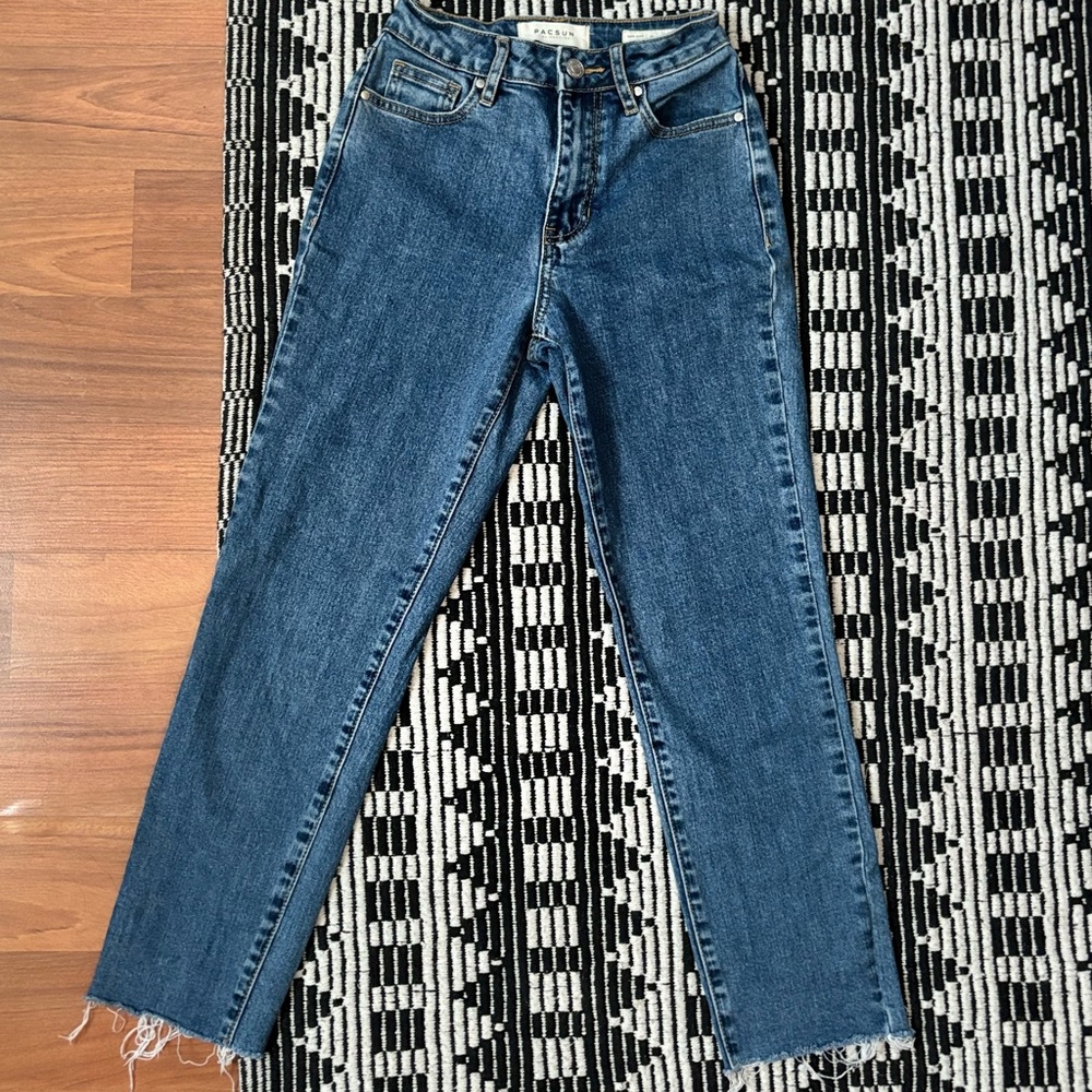 Pacsun mom jeans